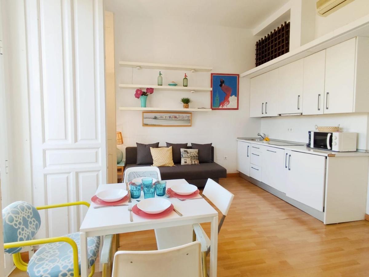 Homeyseville- Lovely In City Center, Parking Optional Apartamento