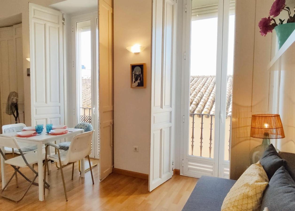 Apartamento Homeyseville- Lovely In City Center, Parking Optional