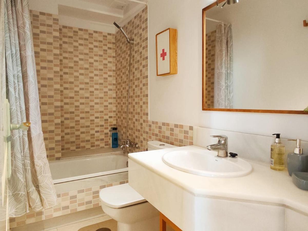 Homeyseville- Lovely In City Center, Parking Optional Apartamento *