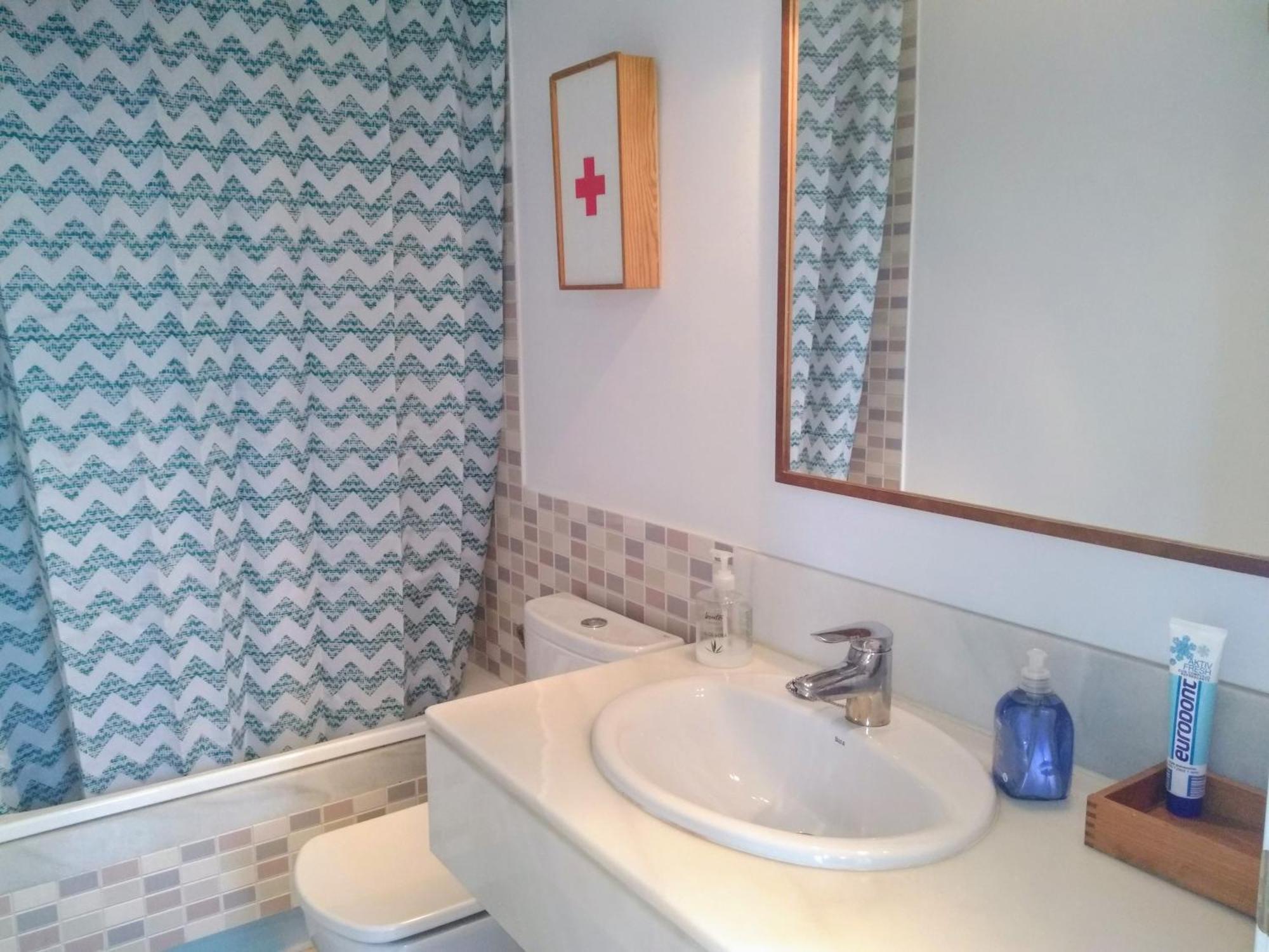 Apartamento Homeyseville- Lovely In City Center, Parking Optional